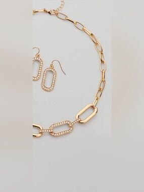 Avon Pave Link Necklace and Earrings Set Gold Tone Brand New